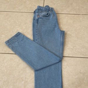 Zara Jeans